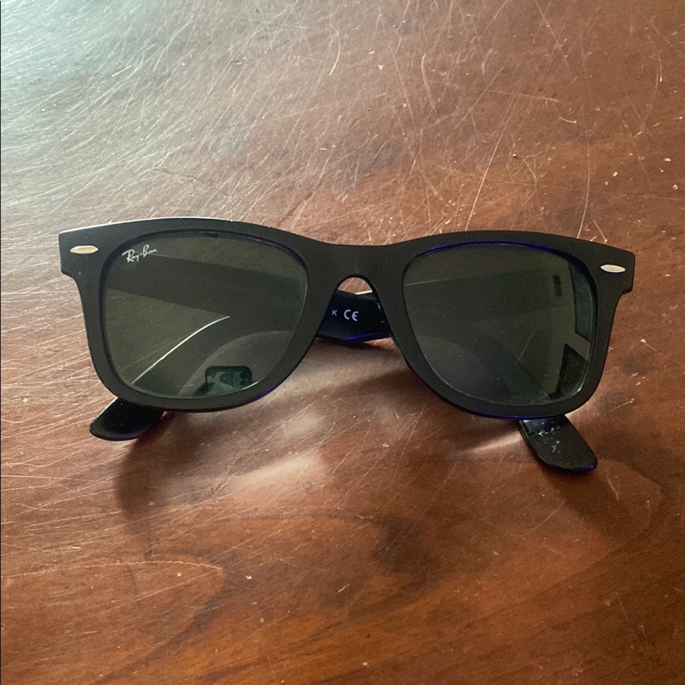 Ray-Ban Black Sunglasses